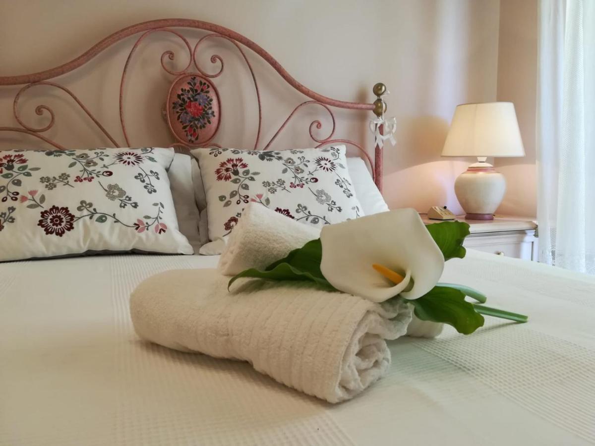 A Casa Di Tati Bed & Breakfast ชิวิตาโนวา มาร์เค ภายนอก รูปภาพ