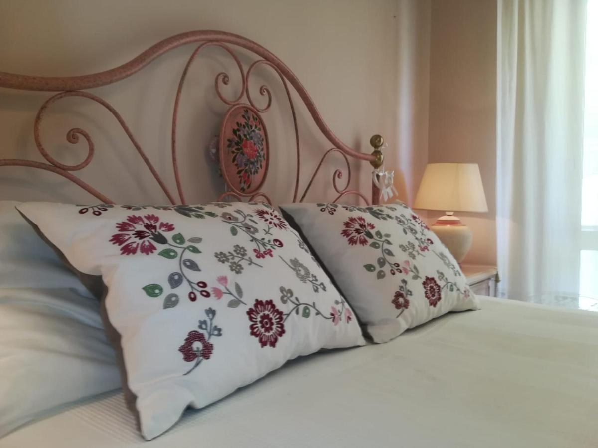 A Casa Di Tati Bed & Breakfast ชิวิตาโนวา มาร์เค ภายนอก รูปภาพ
