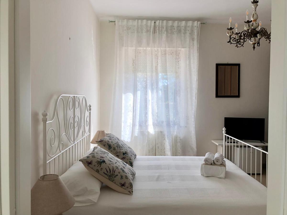 A Casa Di Tati Bed & Breakfast ชิวิตาโนวา มาร์เค ภายนอก รูปภาพ